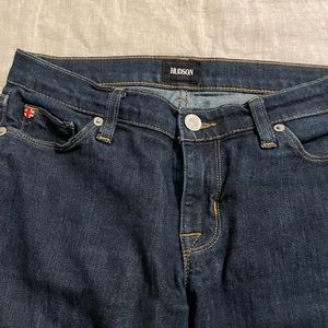 Hudson low rise skinny jeans. Size 26. Like new condition!